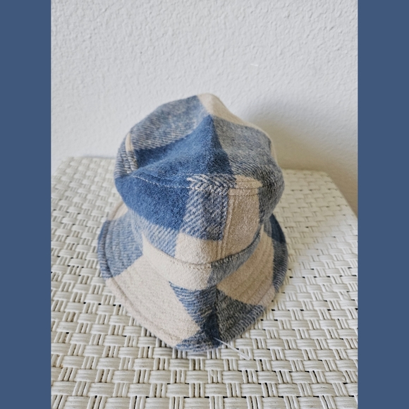 American Eagle New Blue Plaid Winter Bucket Hat - Picture 5 of 8